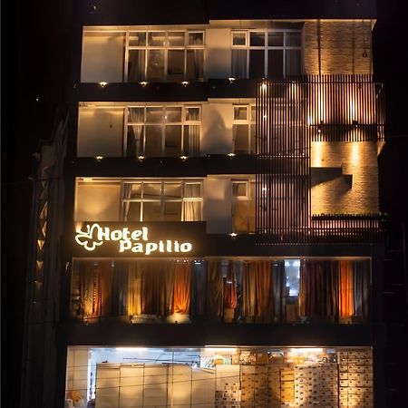 Hotel Papilio Māldah Dış mekan fotoğraf