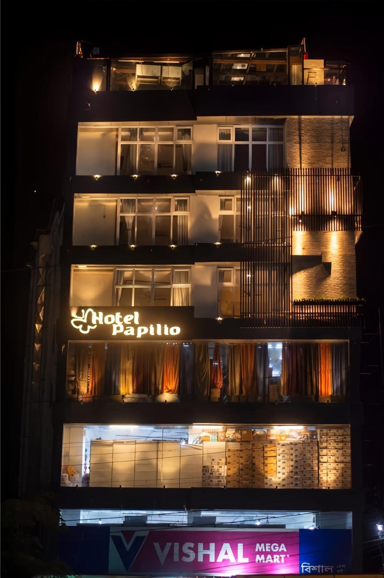 Hotel Papilio Māldah Dış mekan fotoğraf