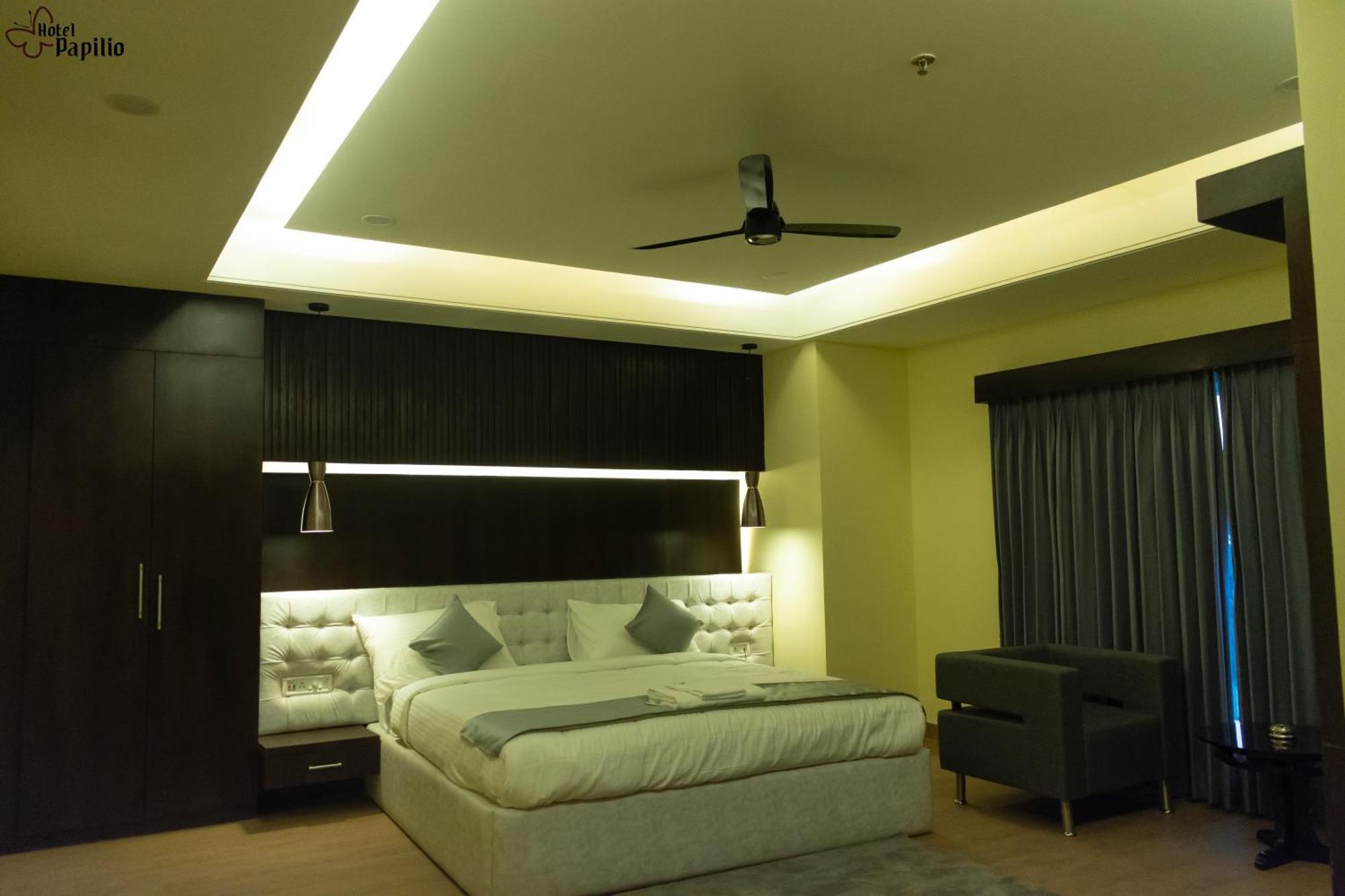 Hotel Papilio Māldah Dış mekan fotoğraf