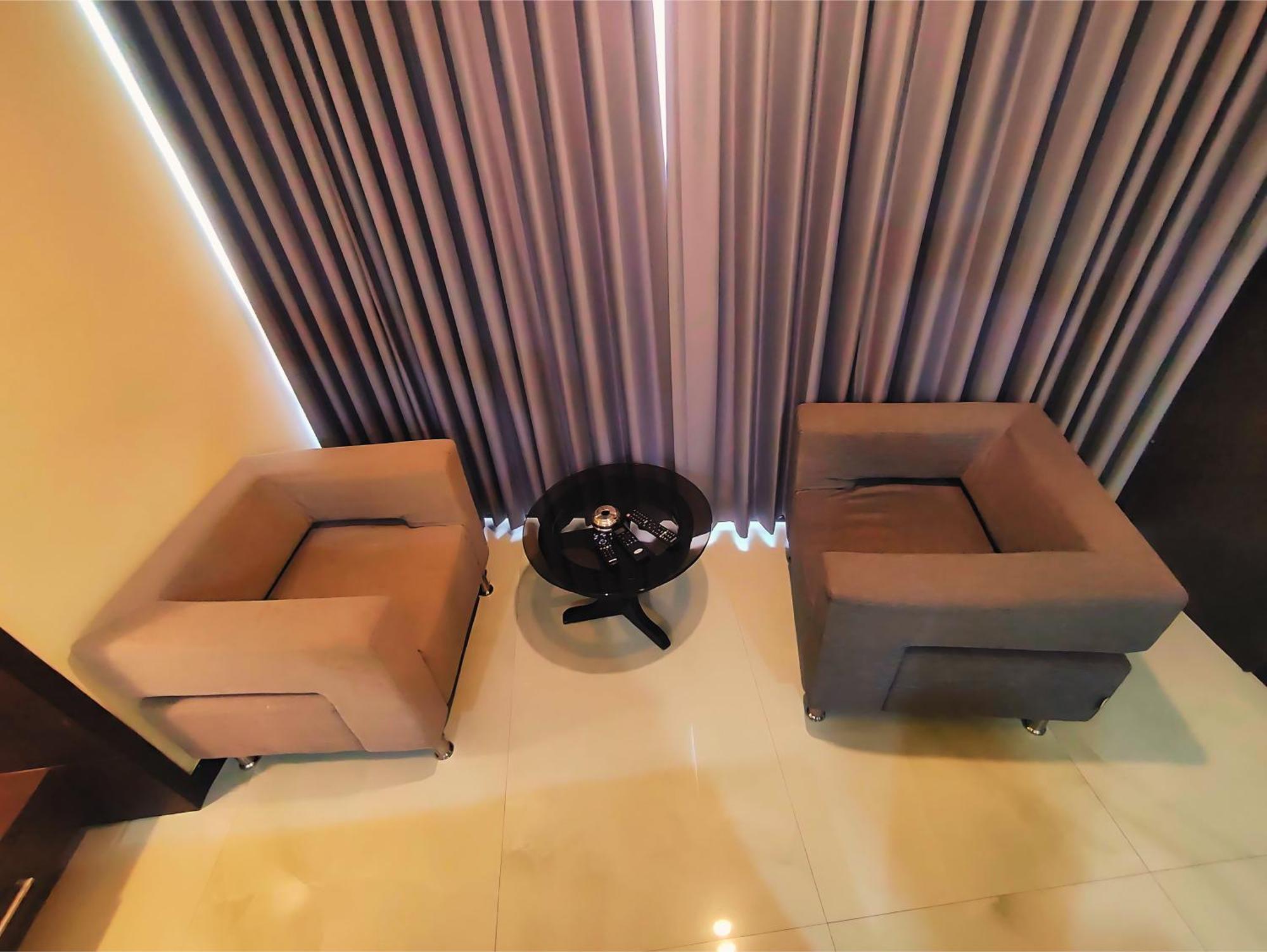 Hotel Papilio Māldah Dış mekan fotoğraf