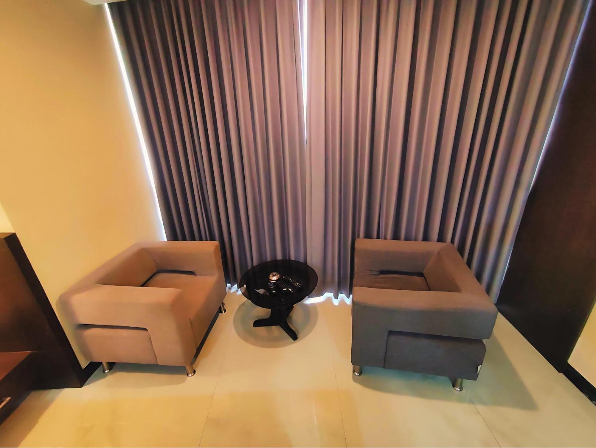 Hotel Papilio Māldah Dış mekan fotoğraf